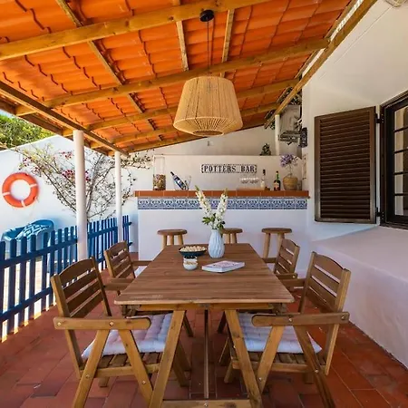 Jardim Dos Pinheiros, Albufeira