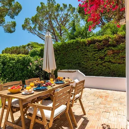 Jardim Dos Pinheiros, Albufeira