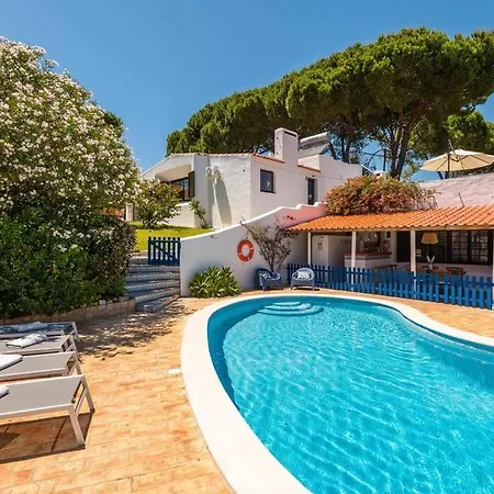 Jardim Dos Pinheiros, Albufeira